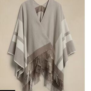 NWOT banana Republic herringbone Poncho